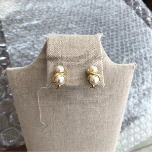 Vintage Faux Pearl ClipOn Earrings